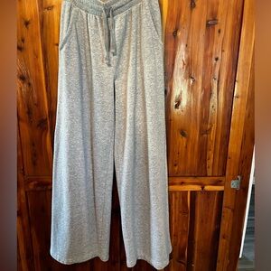 Like NEW Colsie gray sweatpants